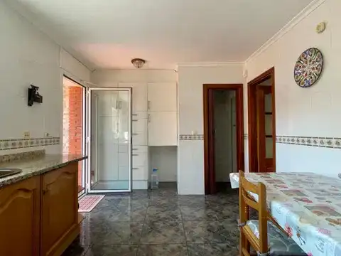 Casa aparellada amb terrassa en venda a Carrer Puigmal, imagen 69