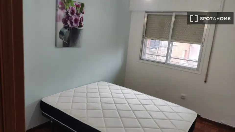 Bedroom of Flat for rent in Madrid  with Air Conditioner, Heating and Furnished