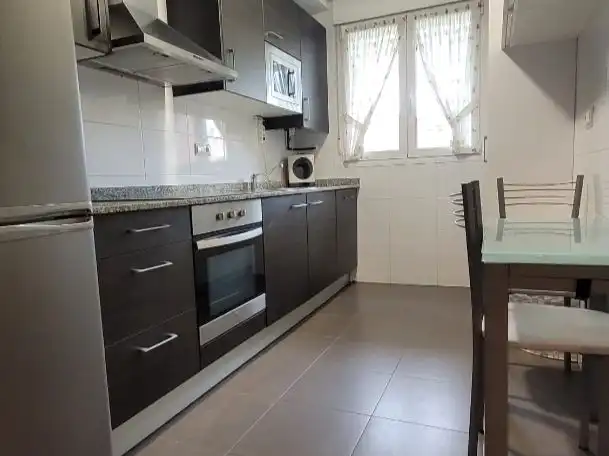 Kitchen of Flat for rent in Alisal - San Román