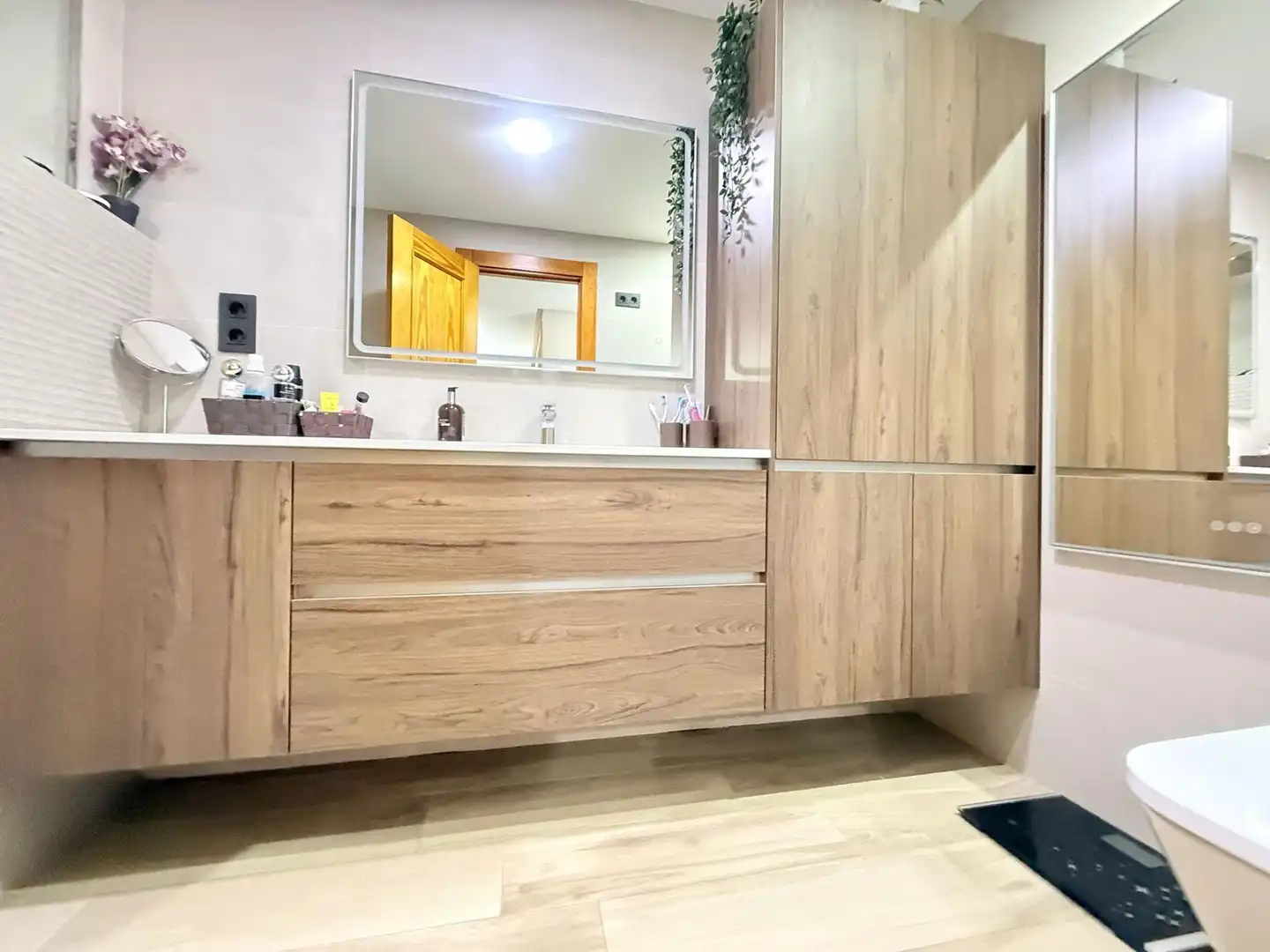 Bathroom of Flat for sale in Lorca  with Air Conditioner, Heating and Storage room