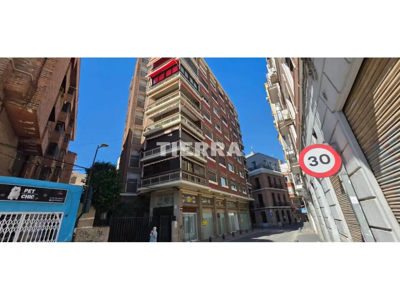 Pis amb terrassa en venda a Calle Sagasta
