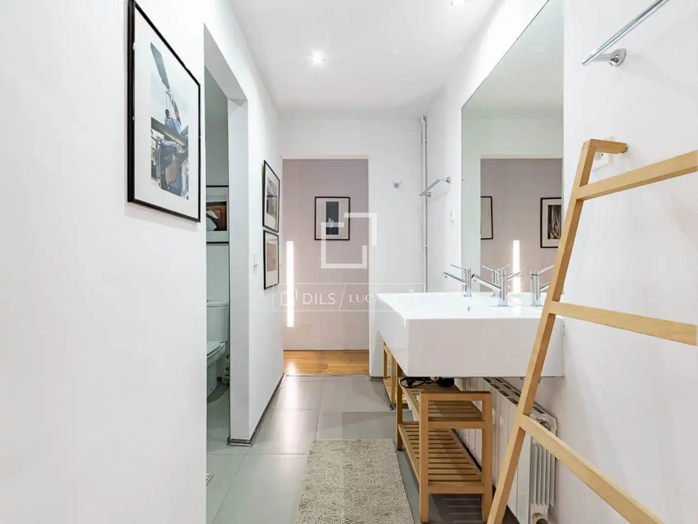 Wohnung zum Verkauf in Barcelona mit Klimaanlage, Heizung und Parkett