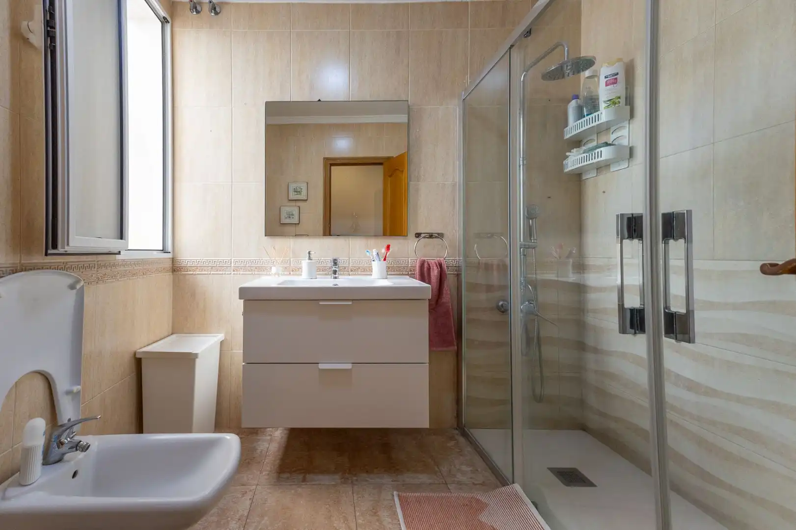 Baño de Casa o chalet en venta en Melilla con Aire acondicionado, Calefacción y Terraza