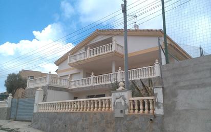 Vista exterior de Casa o xalet en venda en Olèrdola amb Terrassa i Piscina