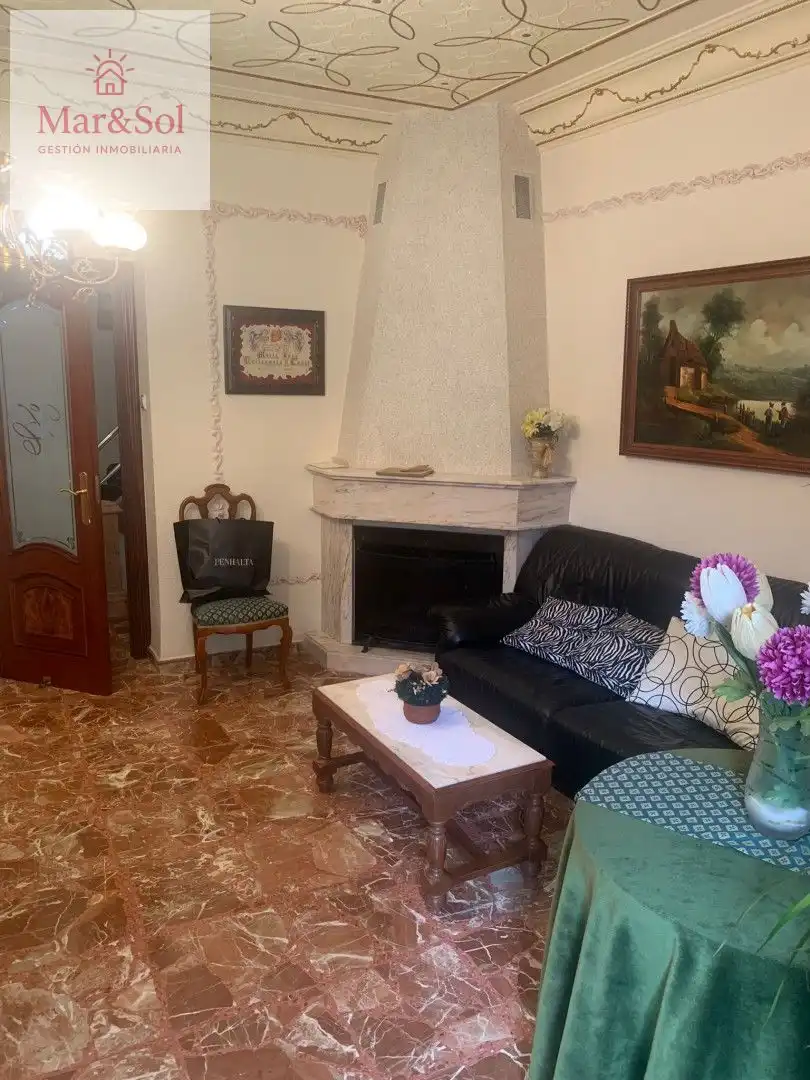 Living room of Houses for sale in Favara  with Air Conditioner and Terrace