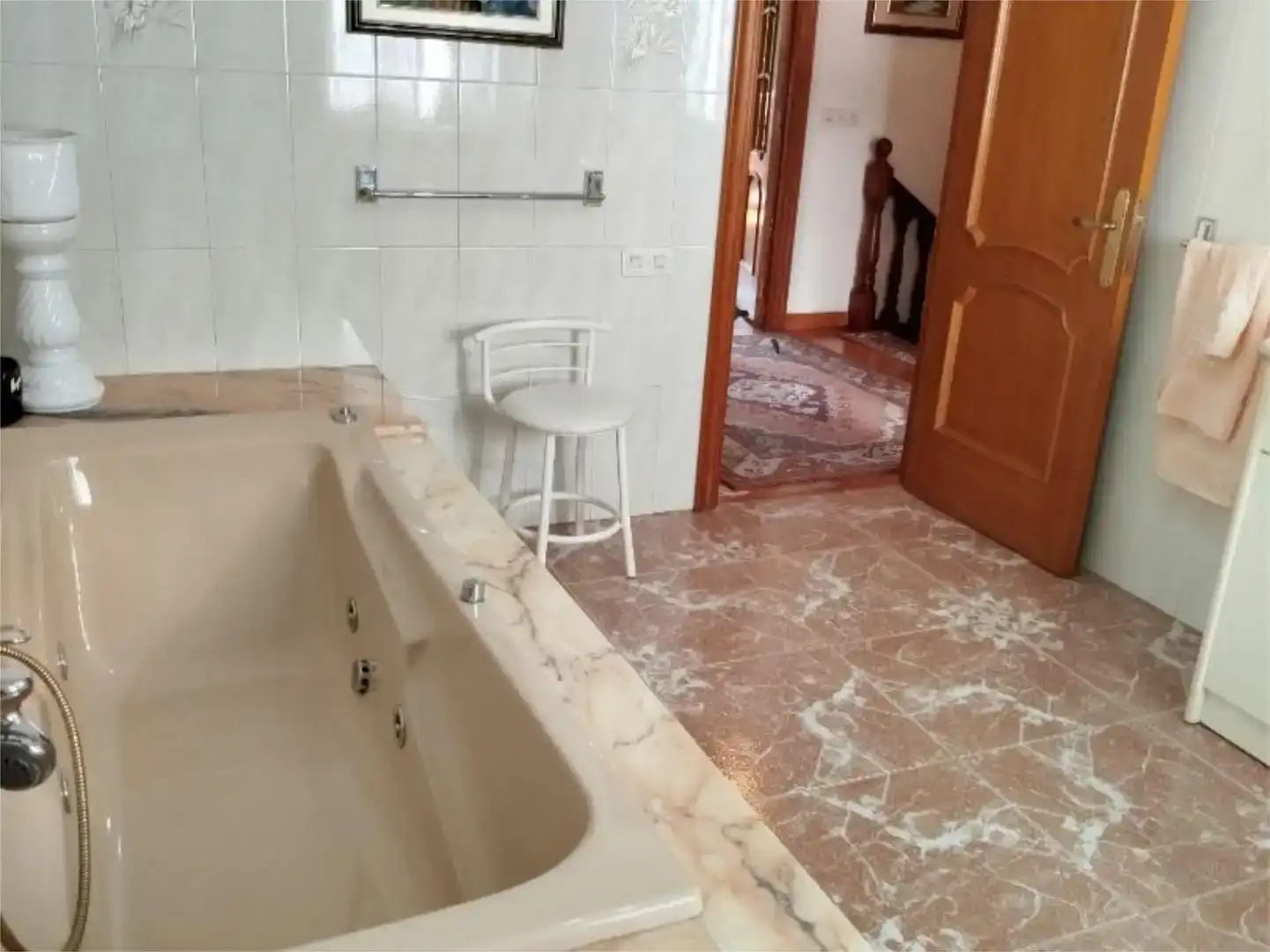 Bany de Casa adosada en venda en Los Corrales de Buelna  amb Balcó