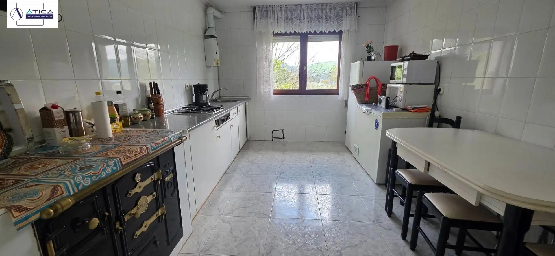 Cocina de Casa adosada en venta en Bárcena de Cicero con Jardín privado, Amueblado y Balcón