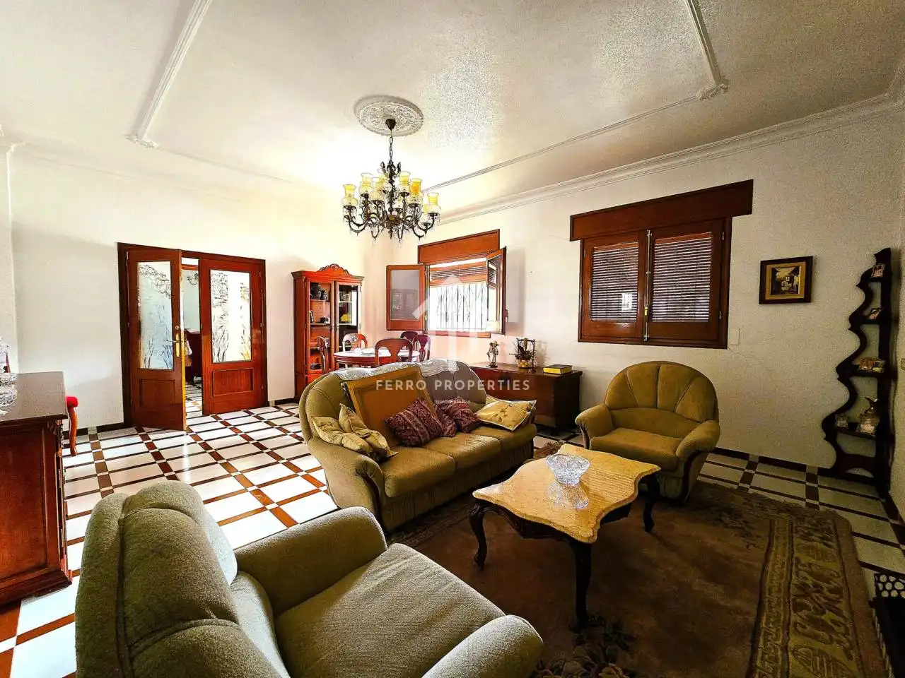 Sala d'estar de Casa o xalet en venda en Algarinejo amb Aire condicionat i Terrassa