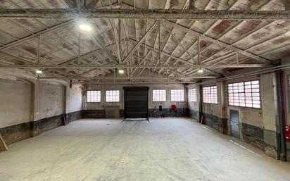 Nau industrial de lloguer en Sabadell
