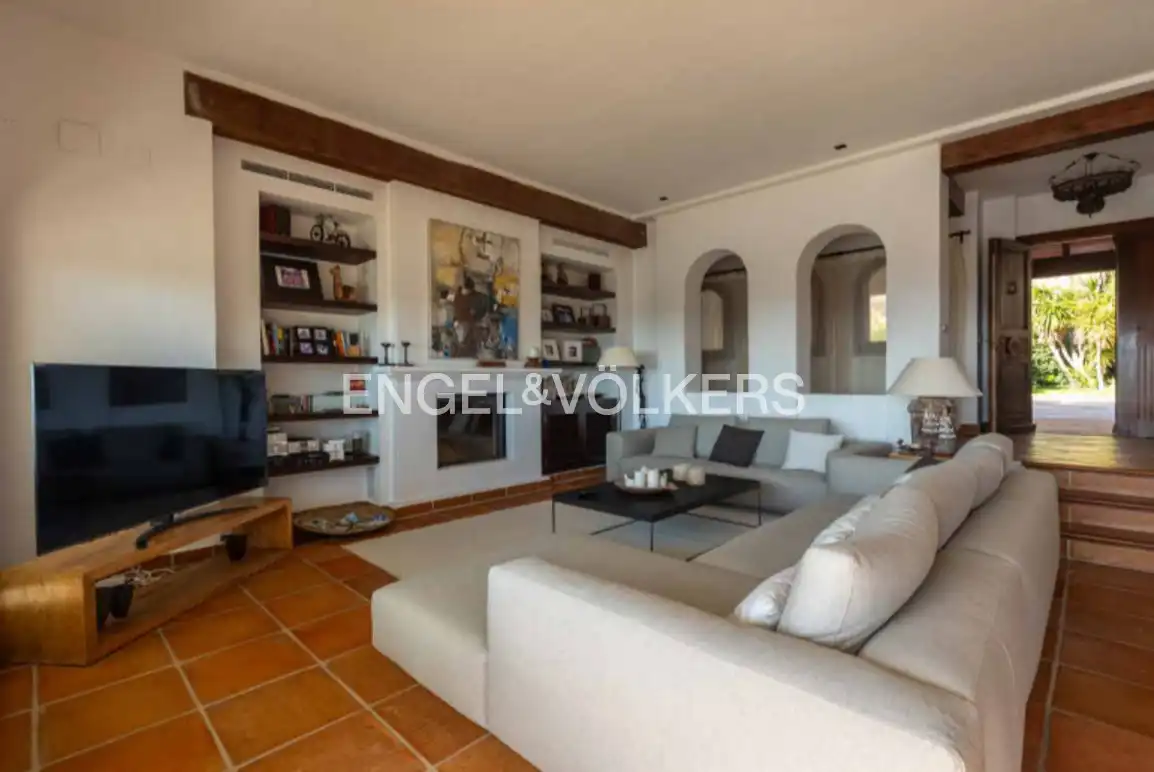 Casa con piscina en venta en Golf Bahía, imagen 5