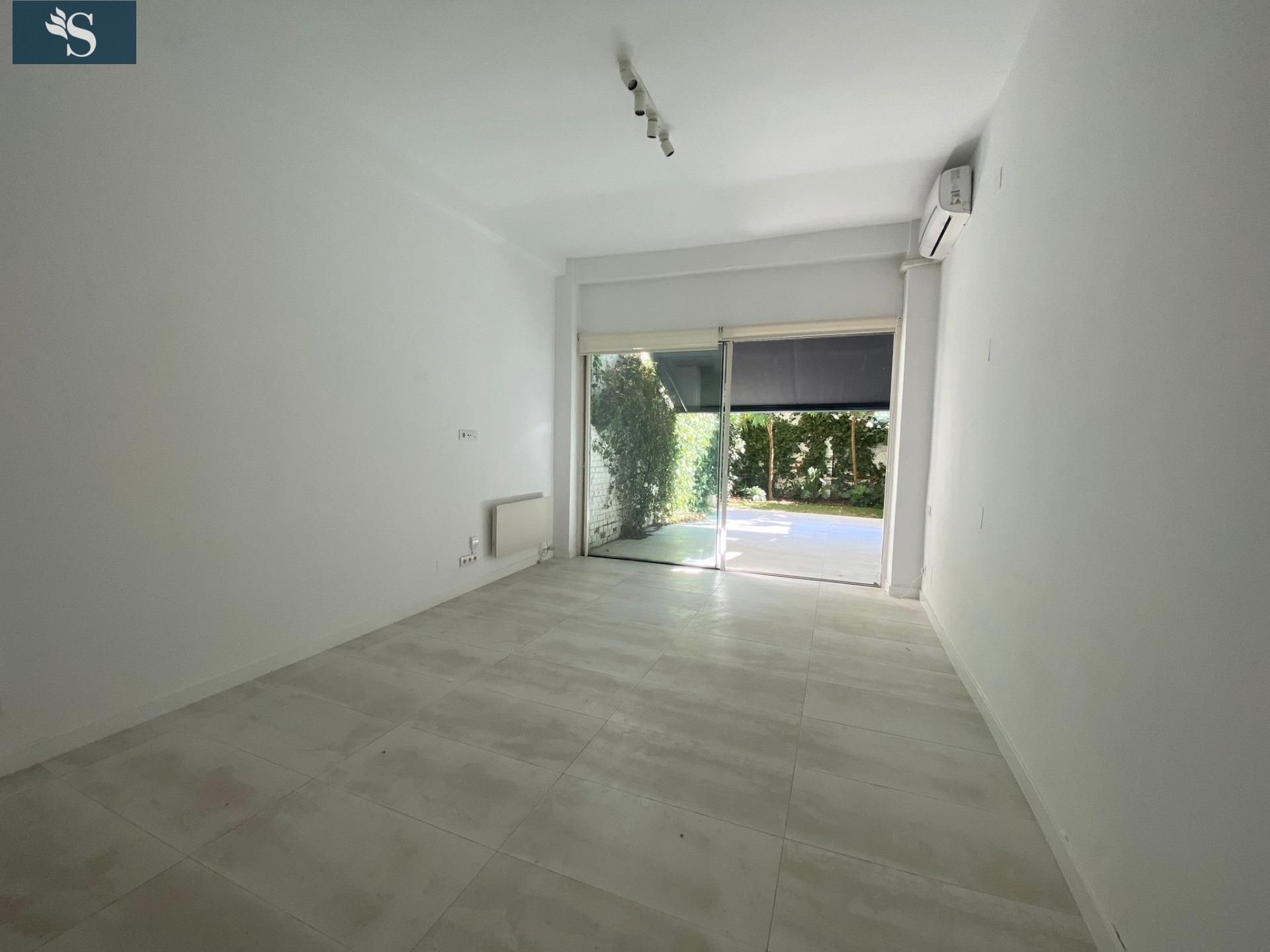 Loft to rent in  Madrid Capital  with Air Conditioner, Heating and Private garden