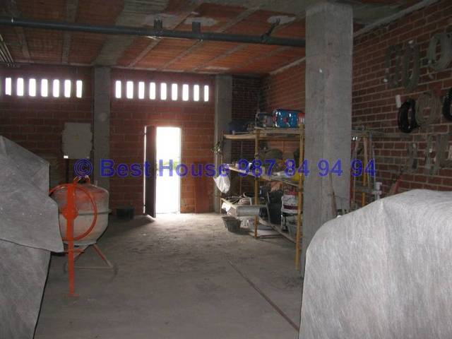 Local comercial en Alquiler en Trobajo del Camino