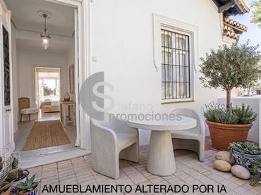 Adossat en venda a Pasaje Monte Sancha