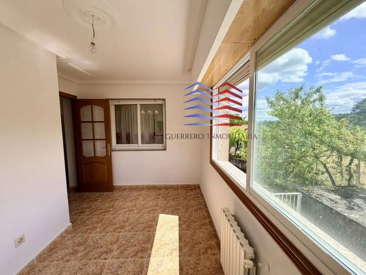 Sala de estar de Casa o chalet en venta en Coles con Calefacción, Jardín privado y Terraza