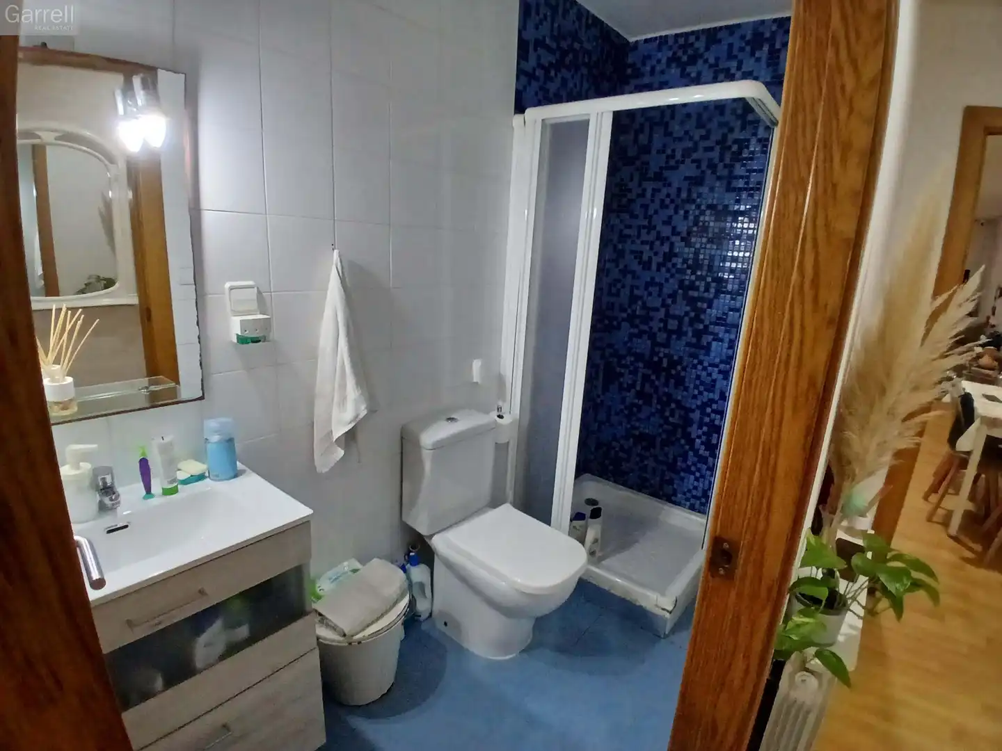 Badezimmer von Wohnung zum Verkauf in Terrassa mit Terrasse und Balkon