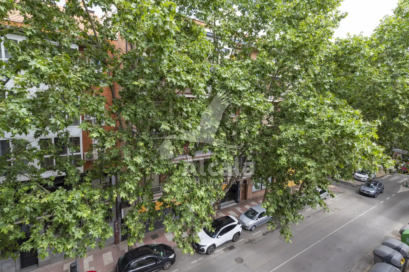 Vista exterior de Pis en venda en Alcalá de Henares amb Aire condicionat, Calefacció i Terrassa