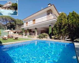 Exterior view of House or chalet for sale in Santa Eulàlia de Ronçana  with Air Conditioner, Terrace and Swimming Pool