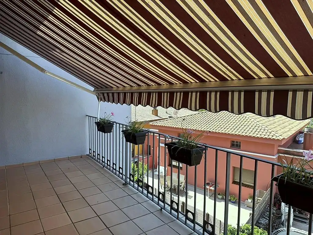 Terrace of Detached homes for sale in Palau-saverdera  with Air Conditioner, Heating and Private garden