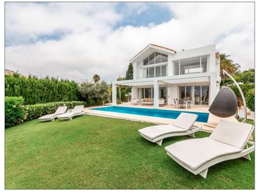 Villa mit Garten zum Verkauf in Selwo