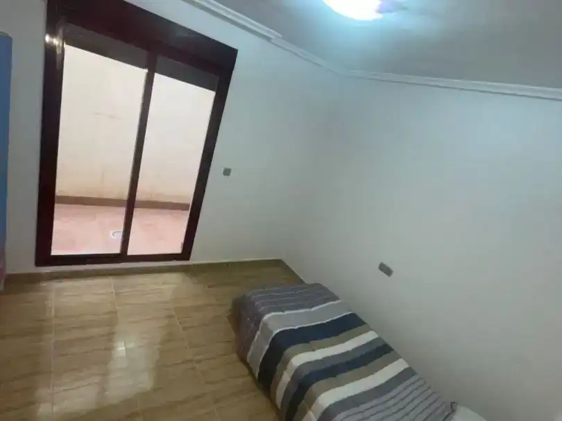 Dormitori de Pis en venda en Albatera amb Aire condicionat, Moblat i Balcó