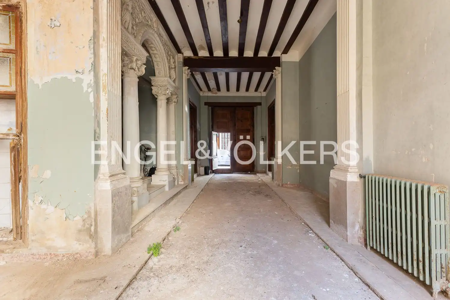 Houses for sale in Sueca  with Heating, Terrace and Balcony