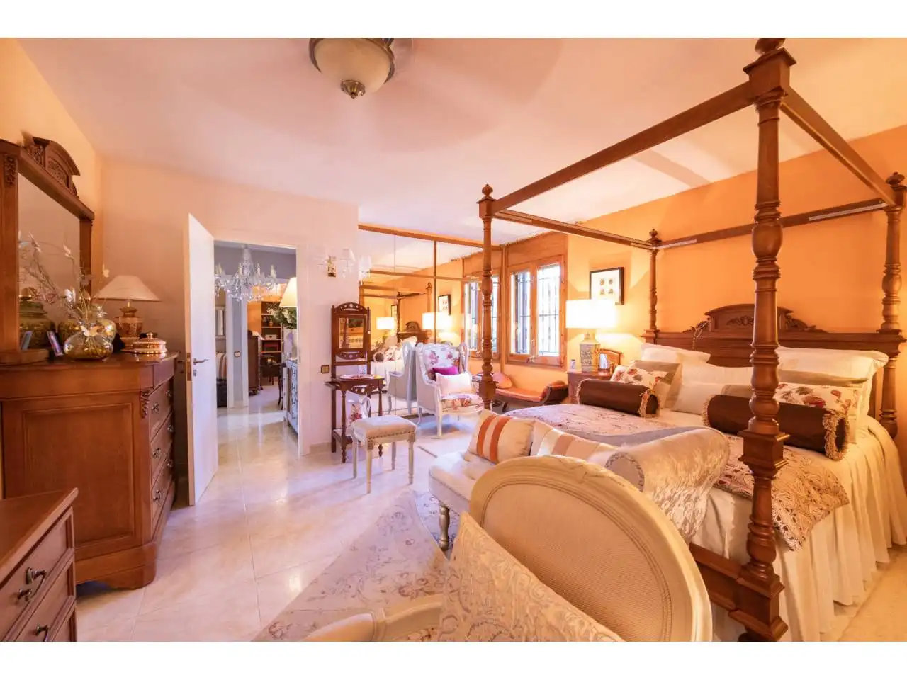Schlafzimmer von Haus oder Chalet zum Verkauf in Taradell mit Klimaanlage, Heizung und Privatgarten