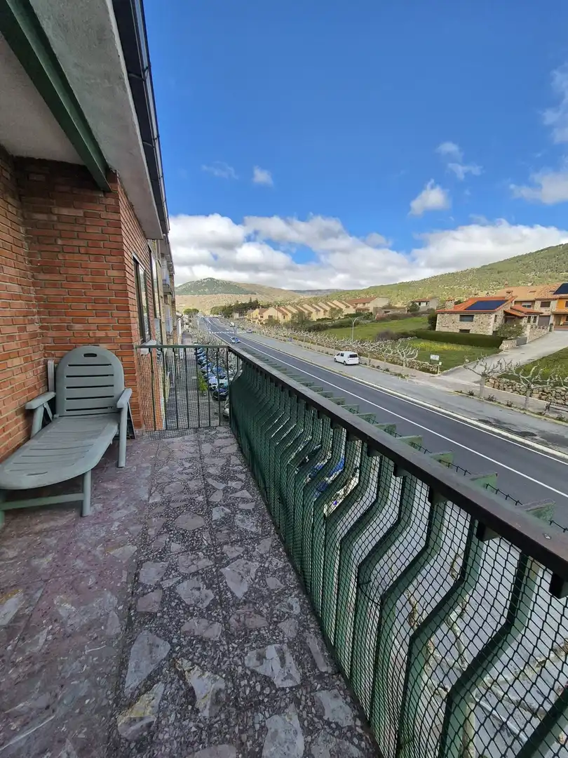 Terraza de Piso en venta en El Barraco  con Calefacción, Terraza y Amueblado
