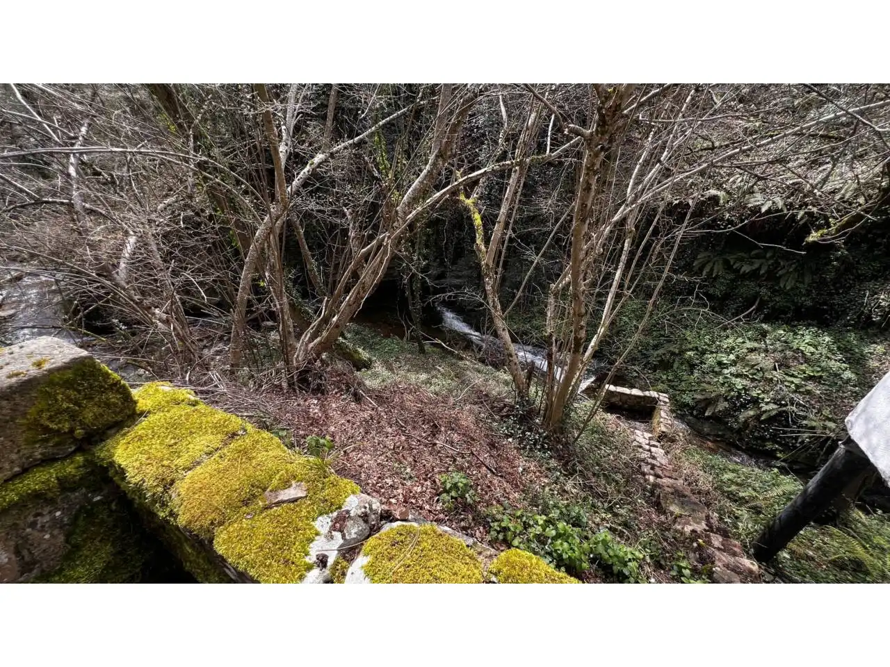 Vista exterior de Casa o xalet en venda en Merindad de Montija amb Calefacció, Jardí privat i Parquet