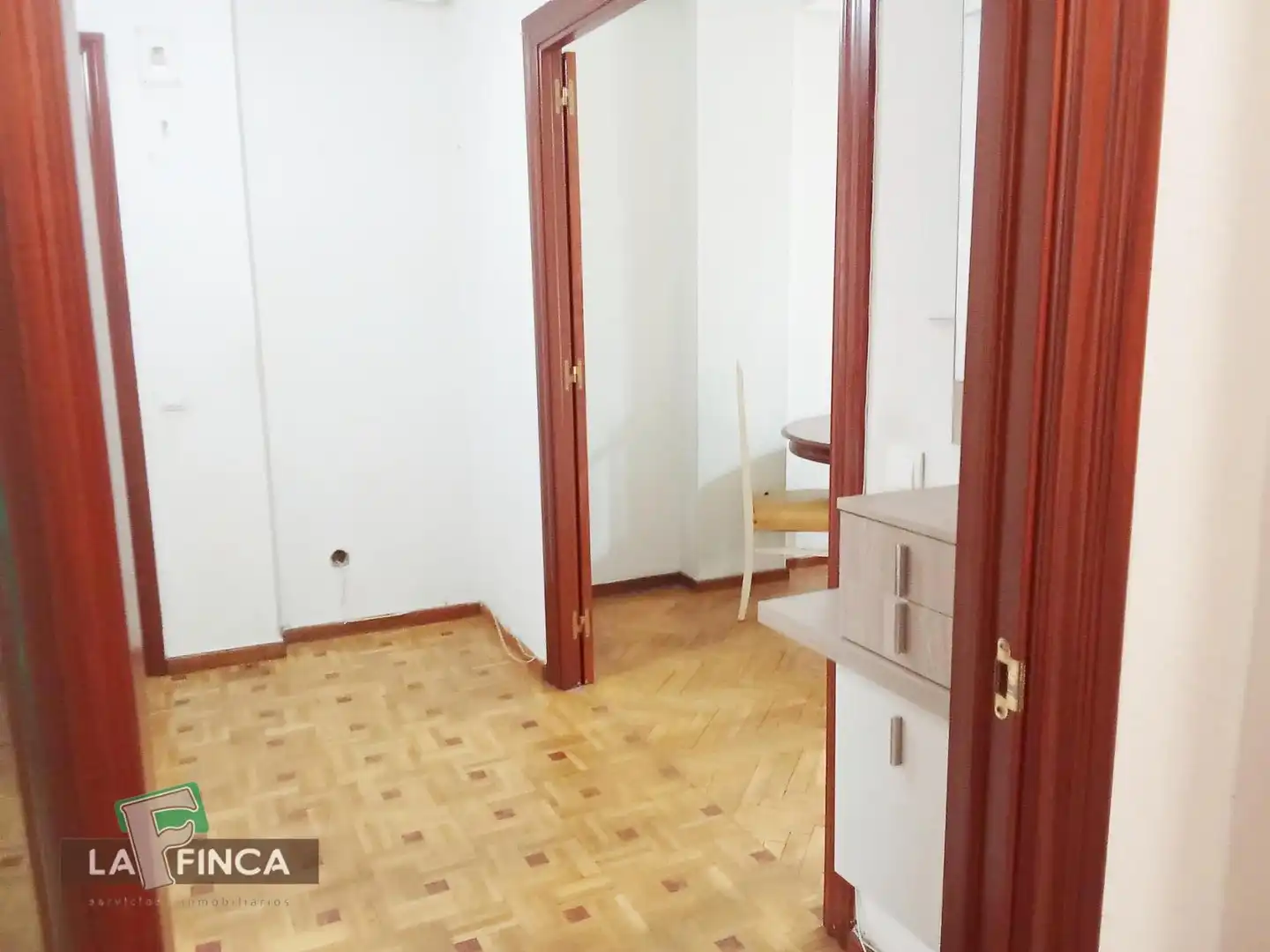 Bedroom of Flat for sale in Gijón   with Heating, Parquet flooring and Furnished