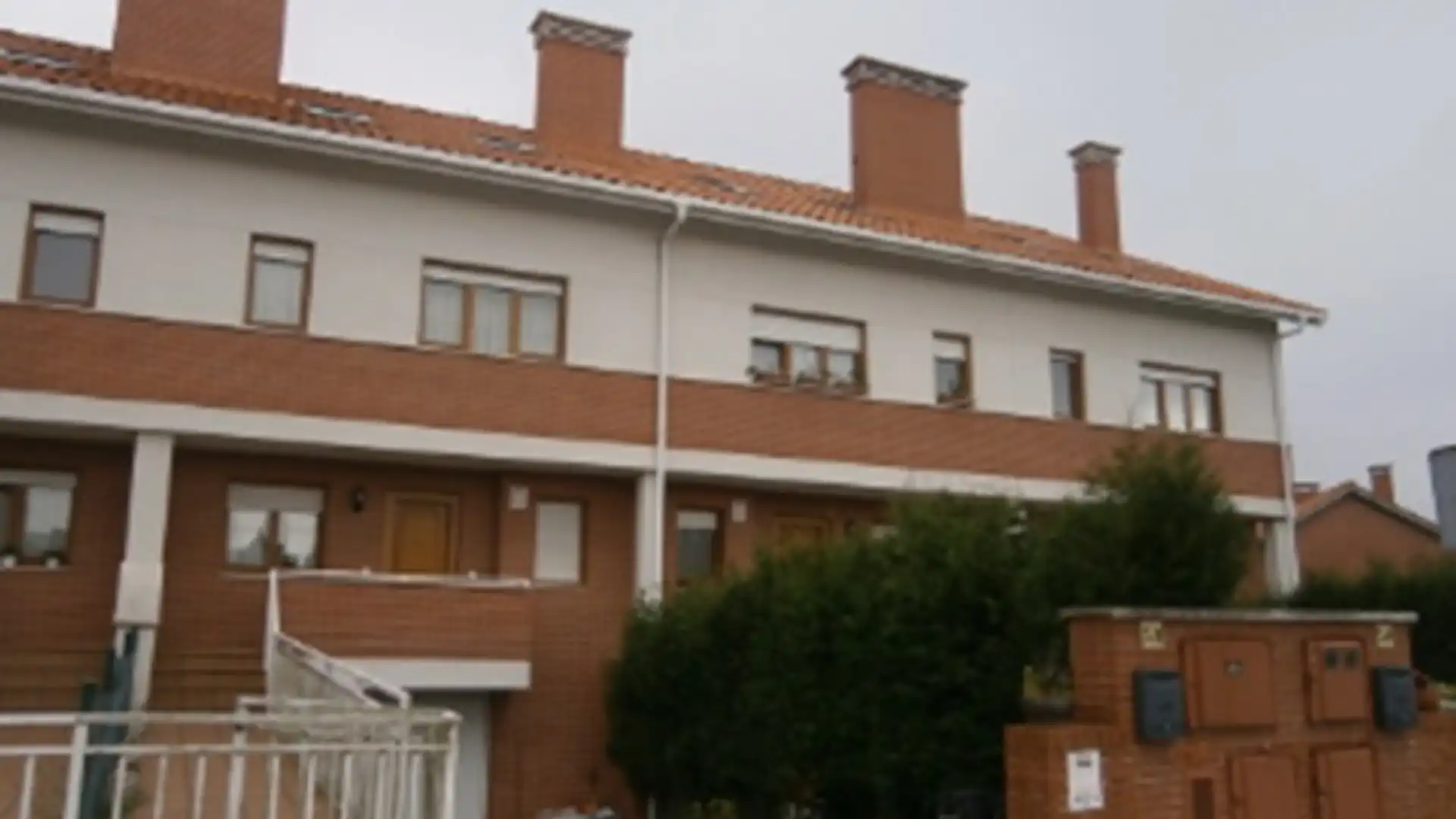 Casa adosada en venda a Cm de la Viesca, La Fresneda