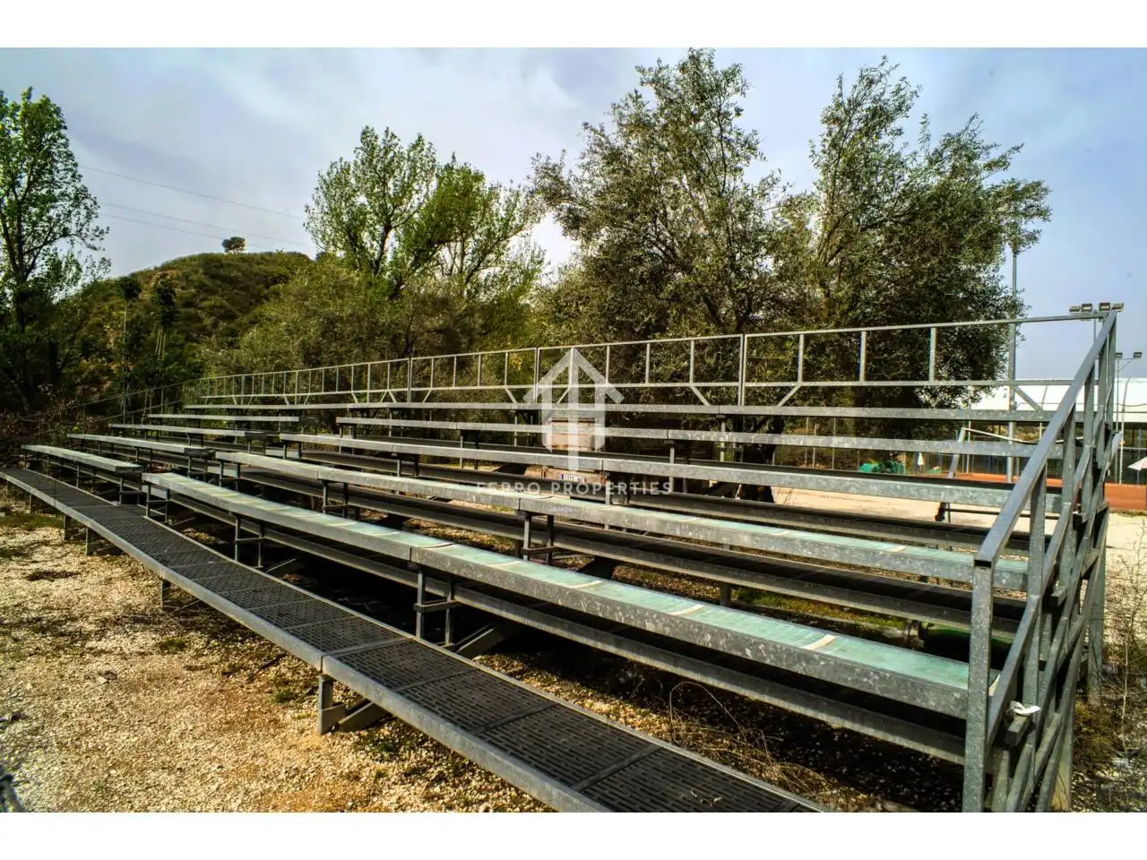 Terrassa de Finca rústica en venda en Loja amb Aire condicionat, Calefacció i Jardí privat