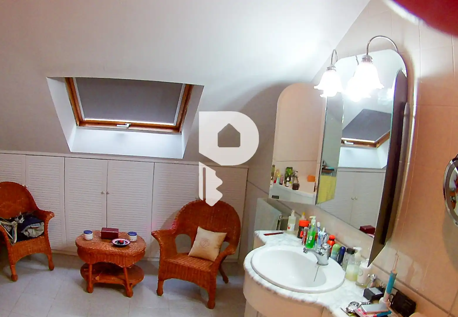 Baño de Casa o chalet en venta en Sant Just Desvern con Aire acondicionado, Calefacción y Jardín privado