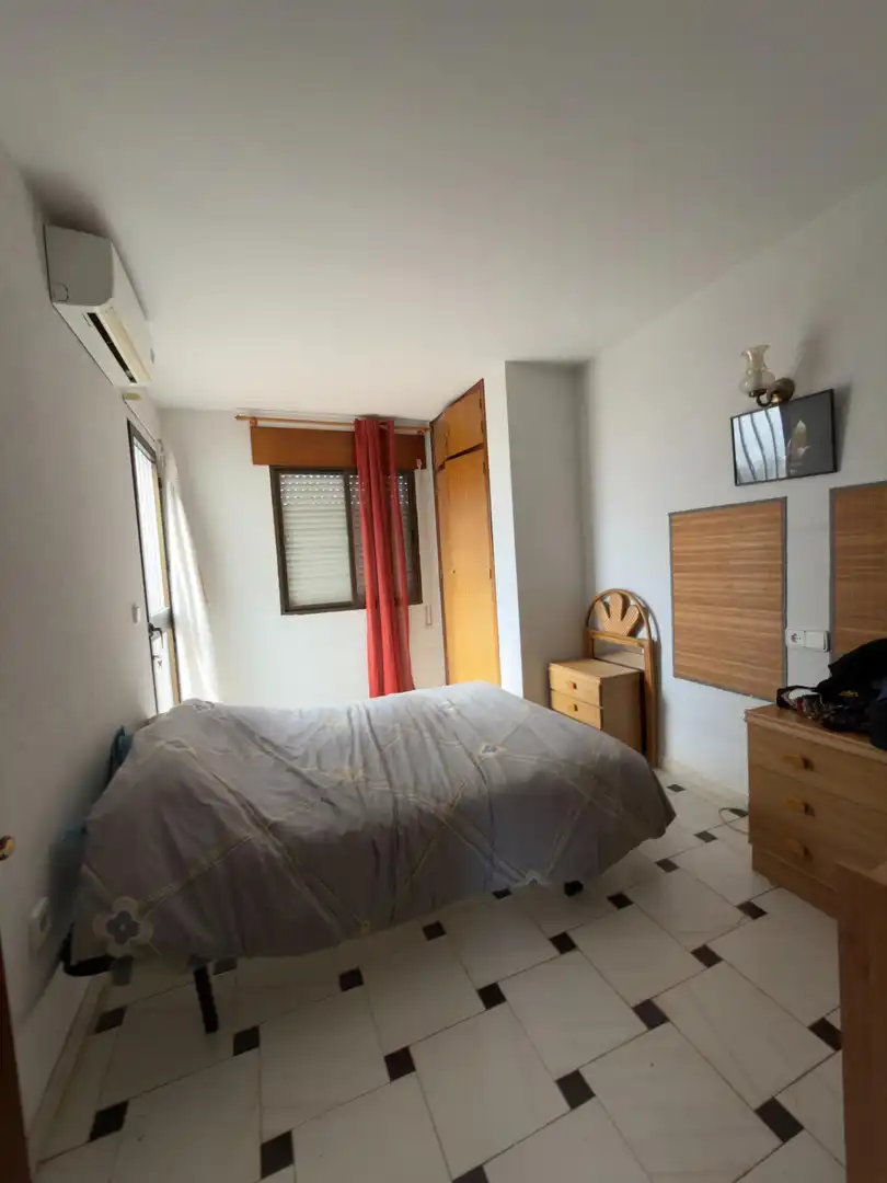 Dormitori de Casa adosada en venda en Benalmádena amb Aire condicionat, Terrassa i Moblat