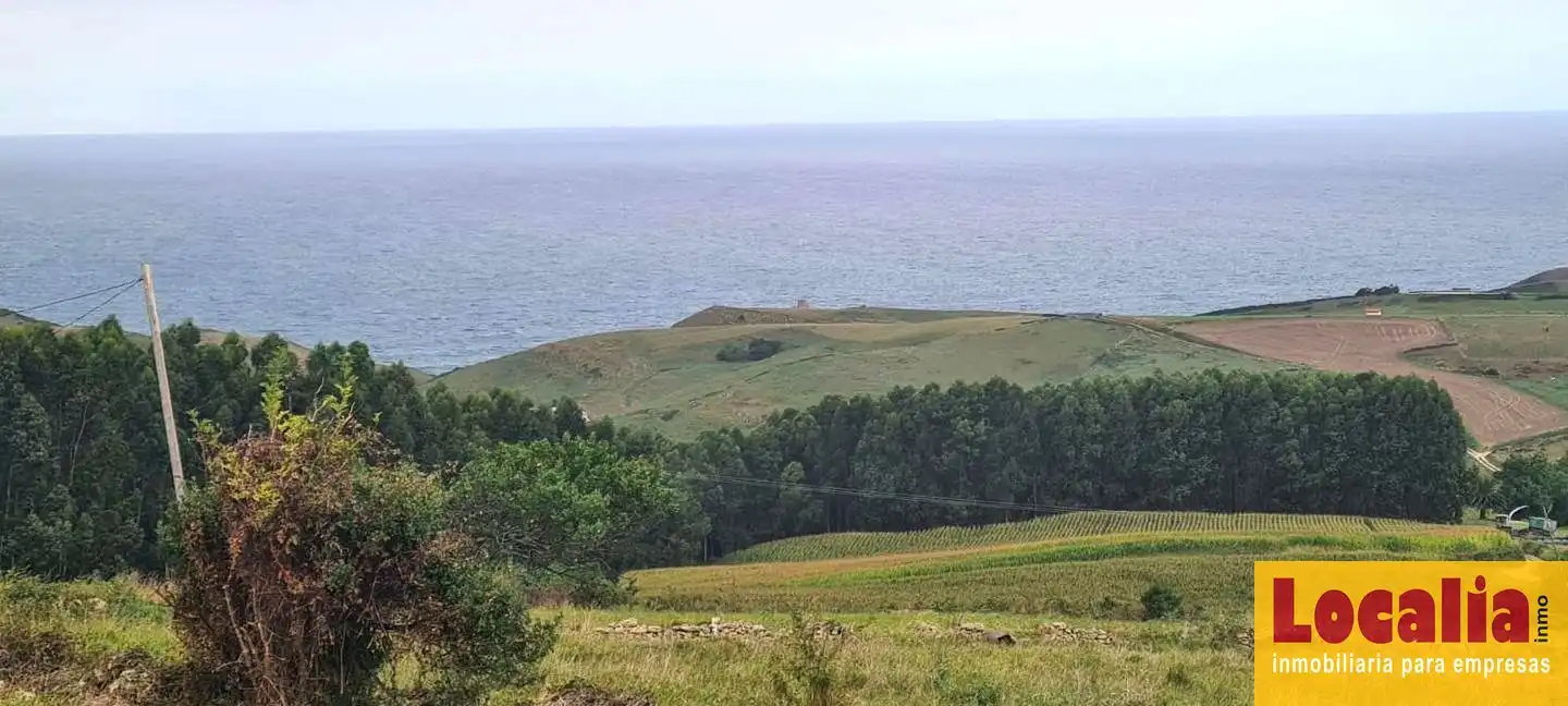 Residencial en venda en Suances