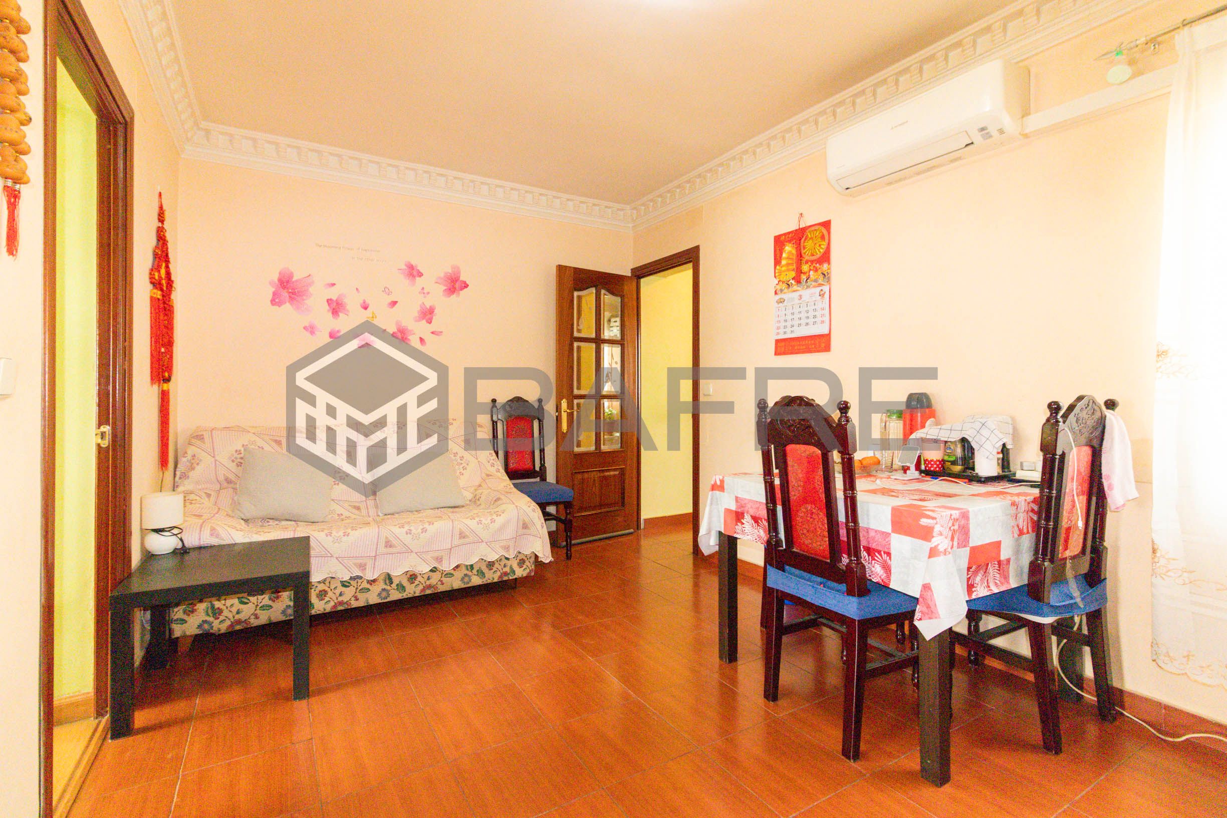 Sala d'estar de Pis en venda en  Madrid Capital amb Aire condicionat