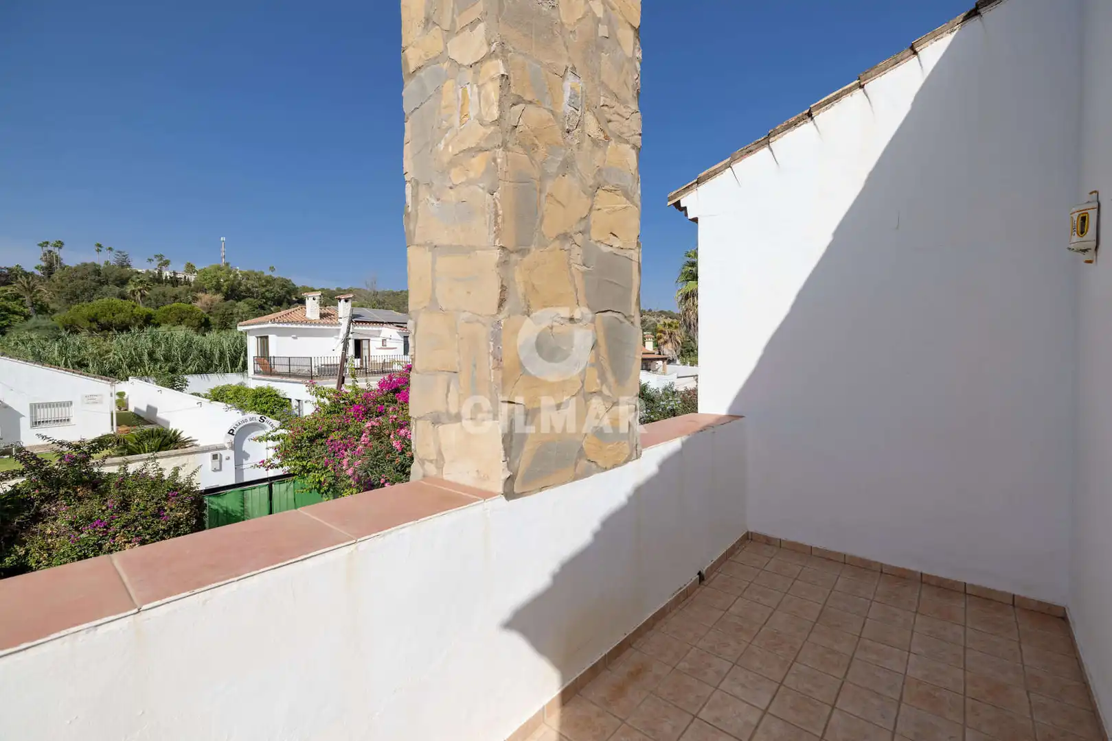 Terrassa de Casa o xalet en venda en Estepona amb Jardí privat