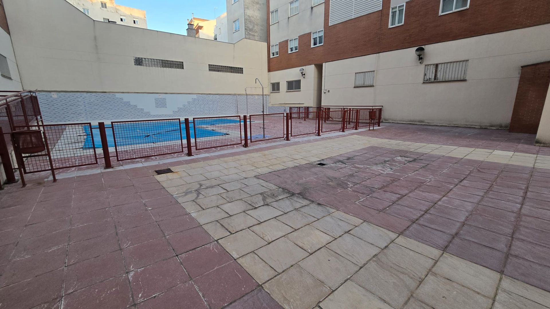 Swimming pool of Flat for sale in Úbeda  with Heating, Furnished and Oven