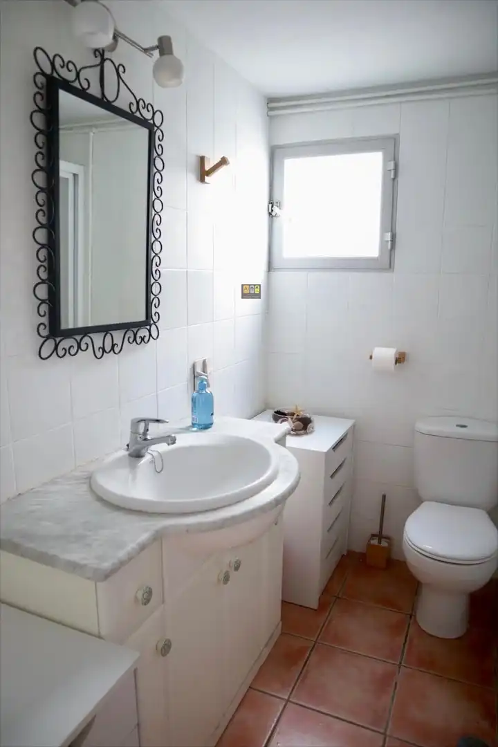 Badezimmer von Dachboden zur Miete in Altea mit Terrasse und Möbliert