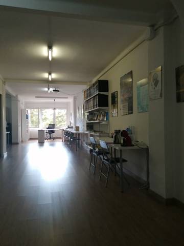 Oficina en Alquiler en Carrer de Violant d'Hongria Reina d'Aragó en Sants