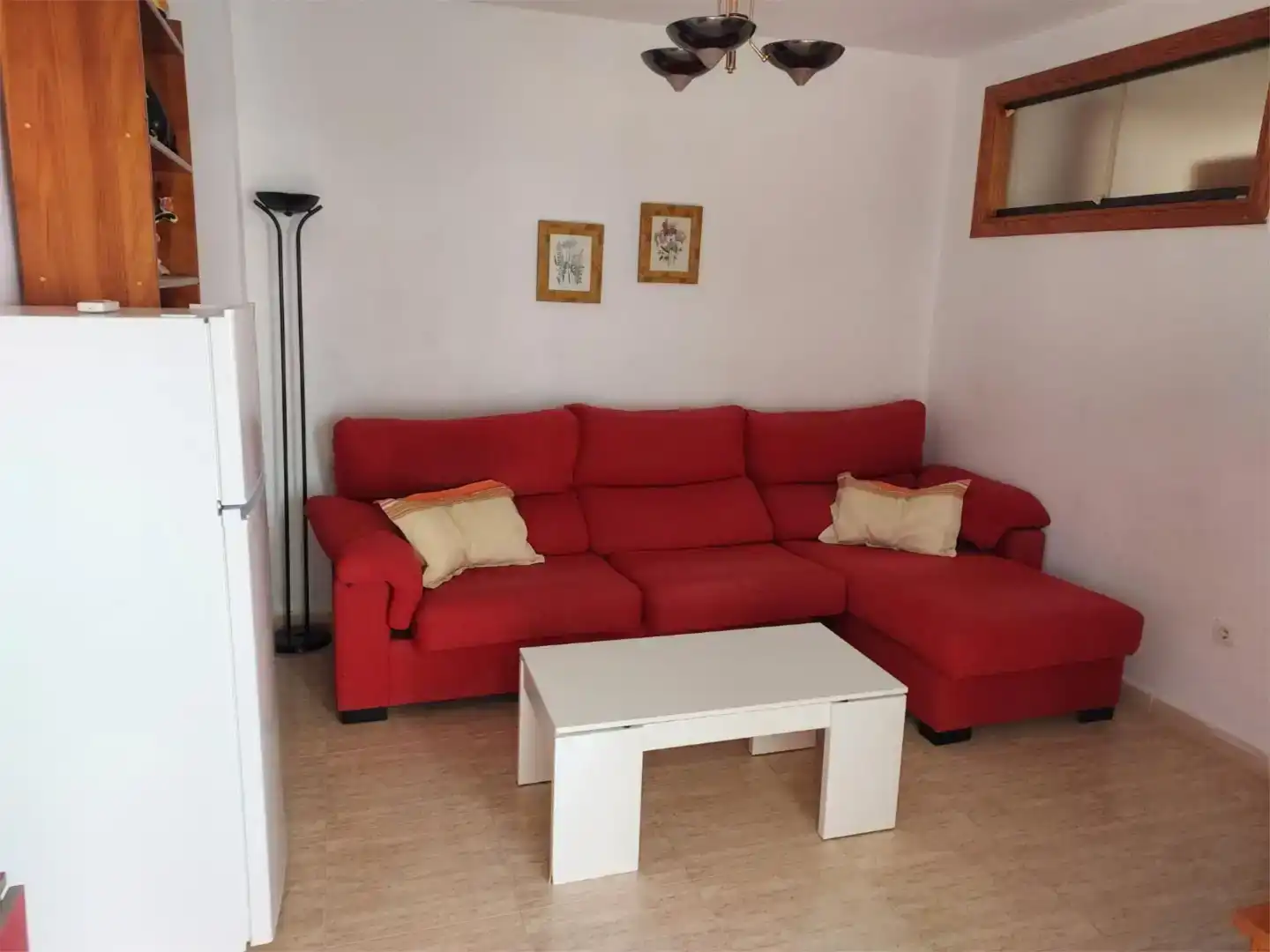 Sala d'estar de Apartament de lloguer en Orihuela amb Aire condicionat, Piscina i Balcó