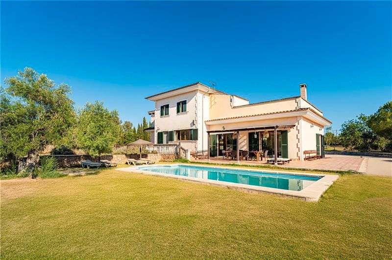 Garden of Country house for sale in Algaida  with Air Conditioner, Heating and Private garden