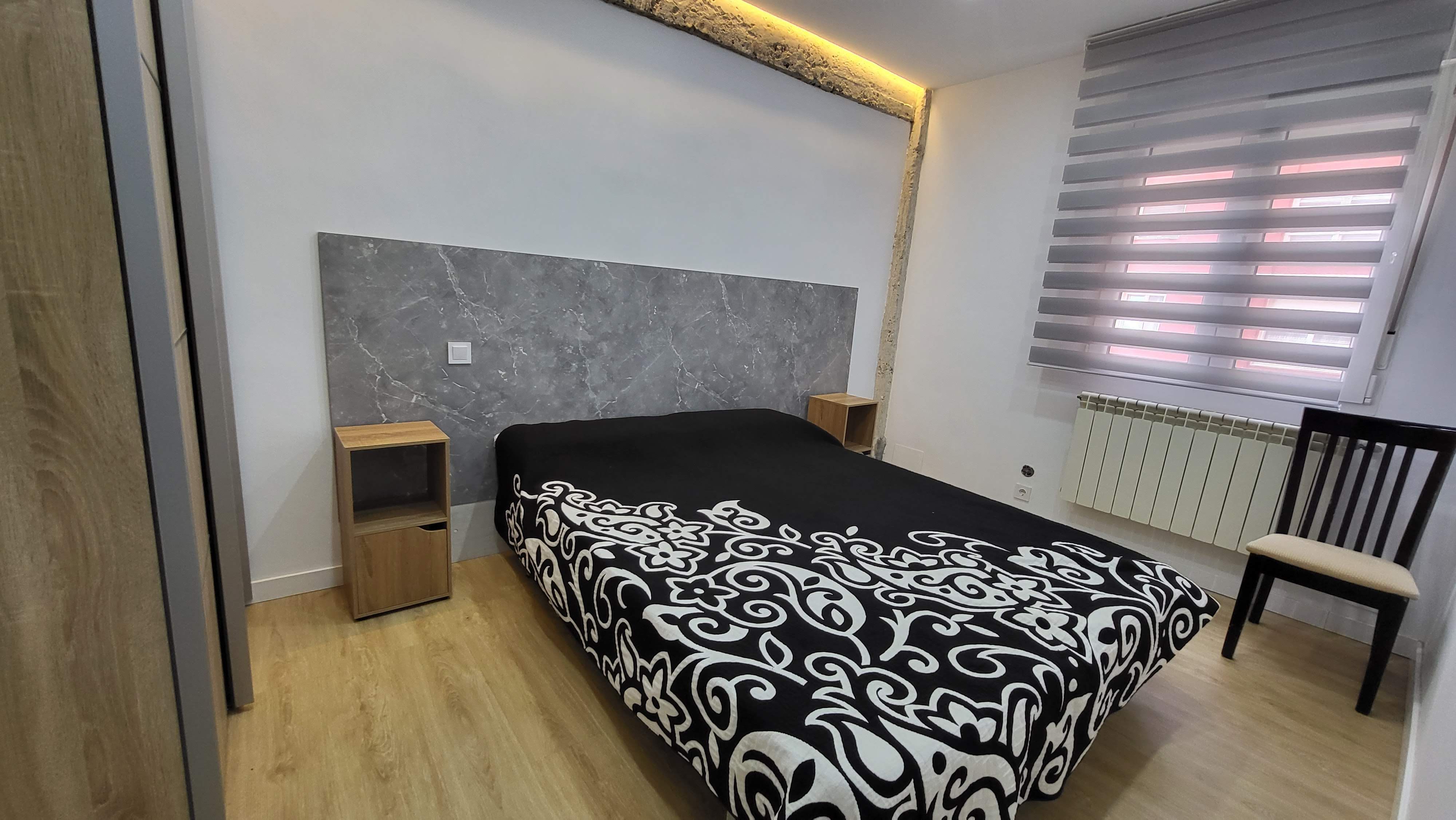 Bedroom of Flat to rent in Santander  with Heating, Furnished and Washing machine