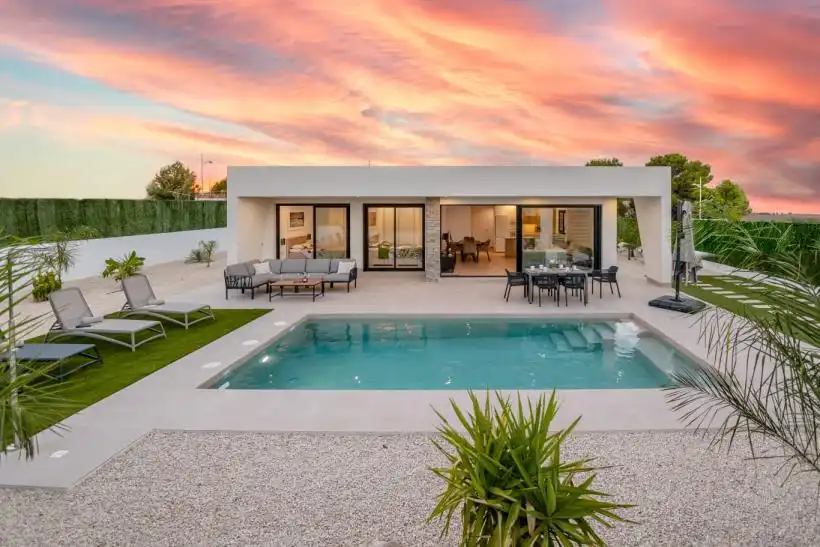 Casa amb piscina en venda a Calasparra