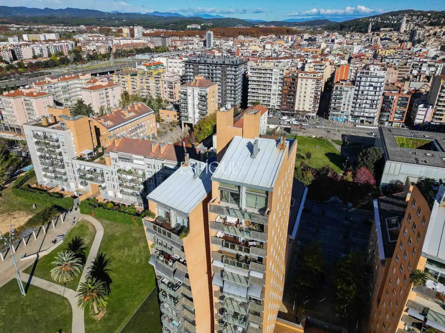 Exterior view of Attic for sale in Girona  with Air Conditioner, Heating and Terrace
