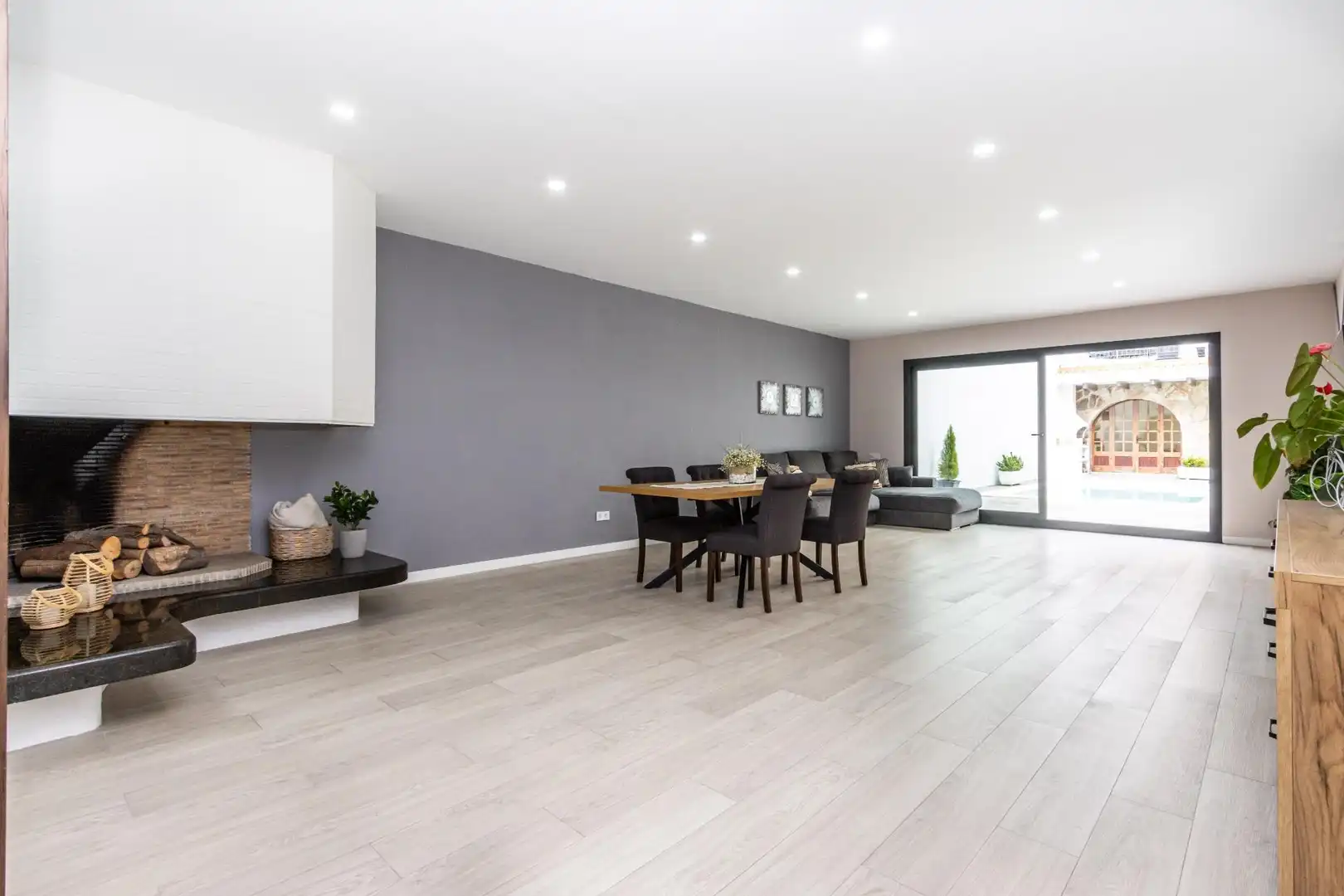 Houses for sale in Eixample