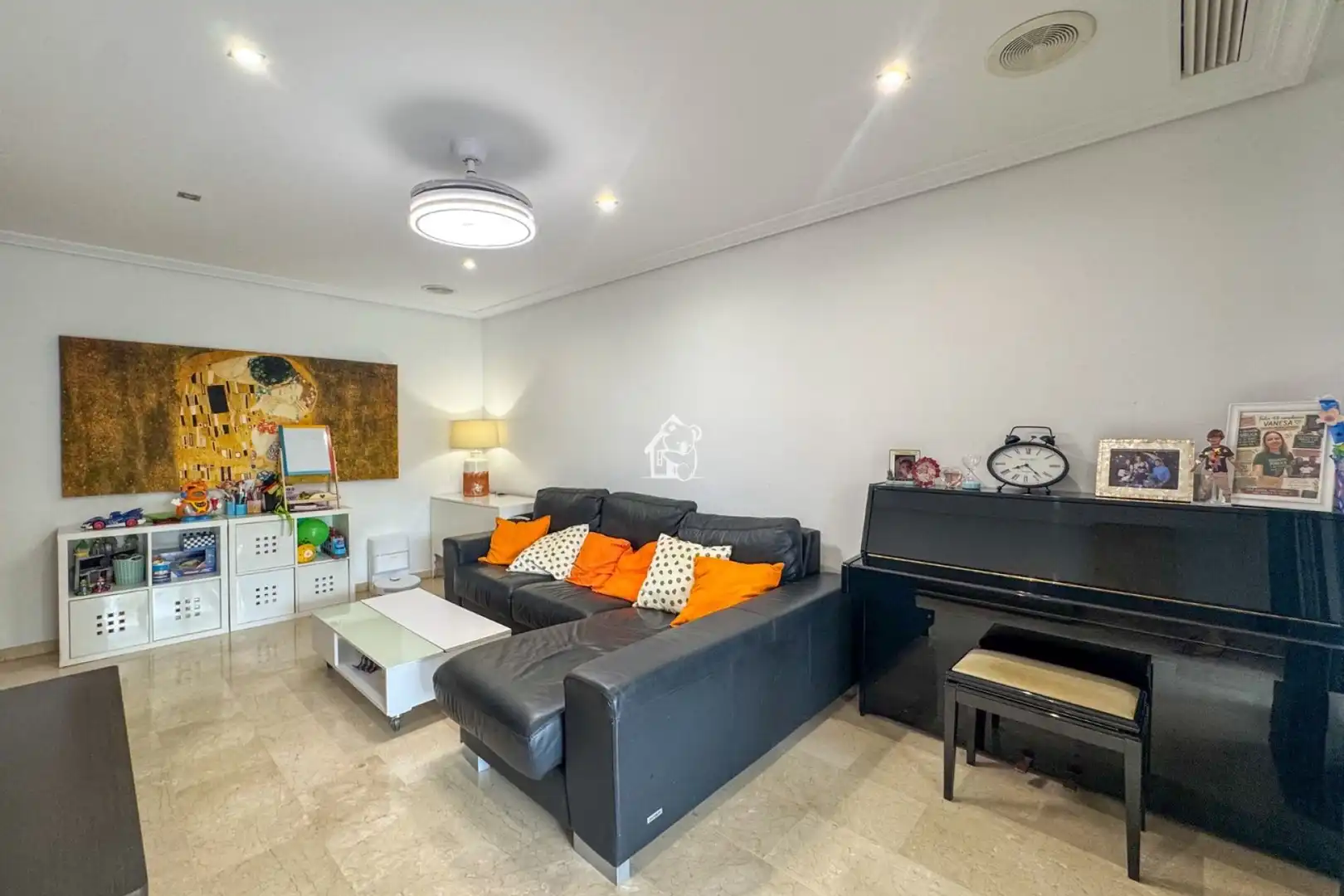 Sala de estar de Apartamento en venta en Elche / Elx con Aire acondicionado, Terraza y Amueblado