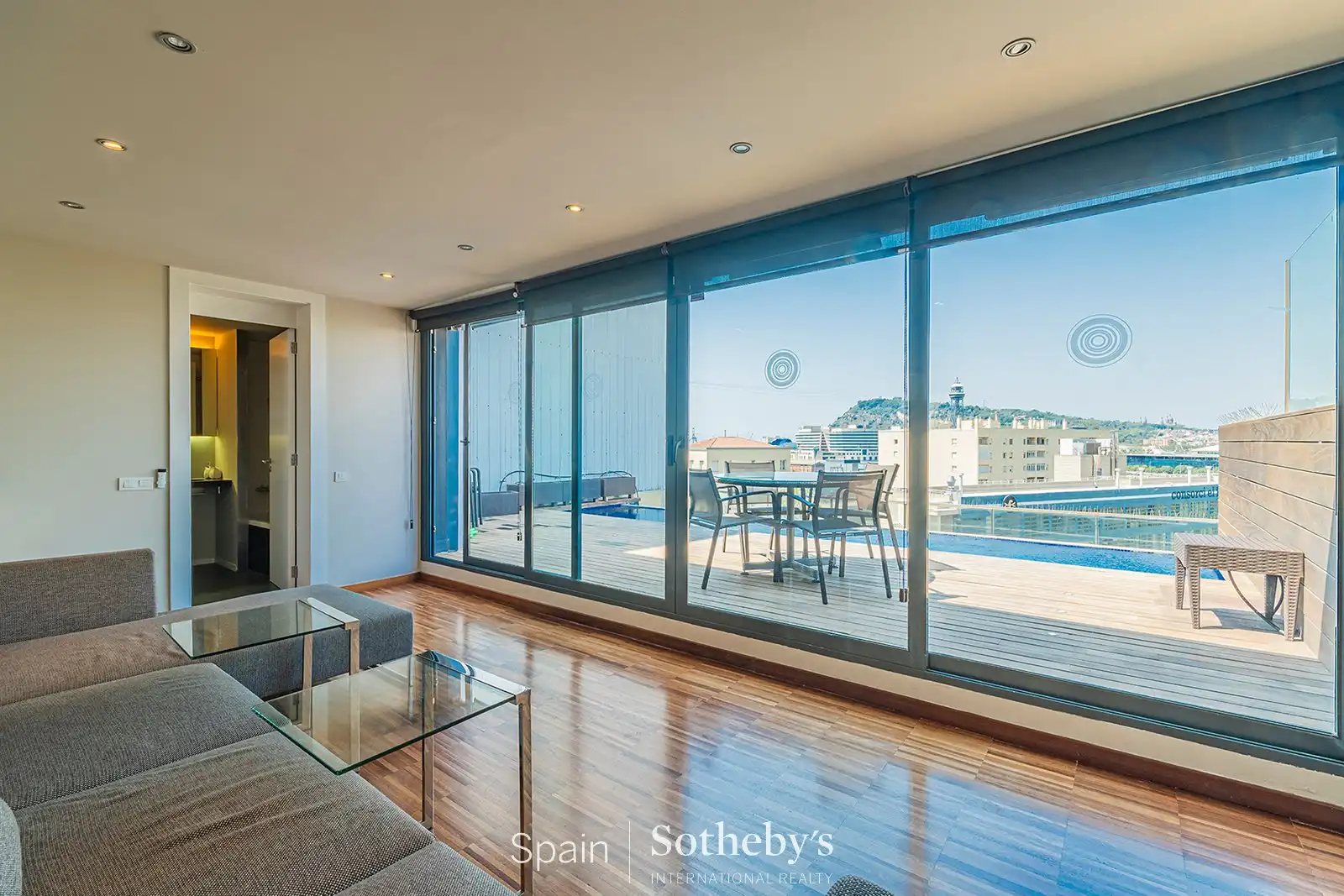 Terraza de Ático en venta en Barcelona con Aire acondicionado, Terraza y Piscina
