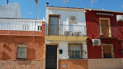 Se vende Casa Adosada OKUPADA en San Pedro 5 Andújar, Jaén.