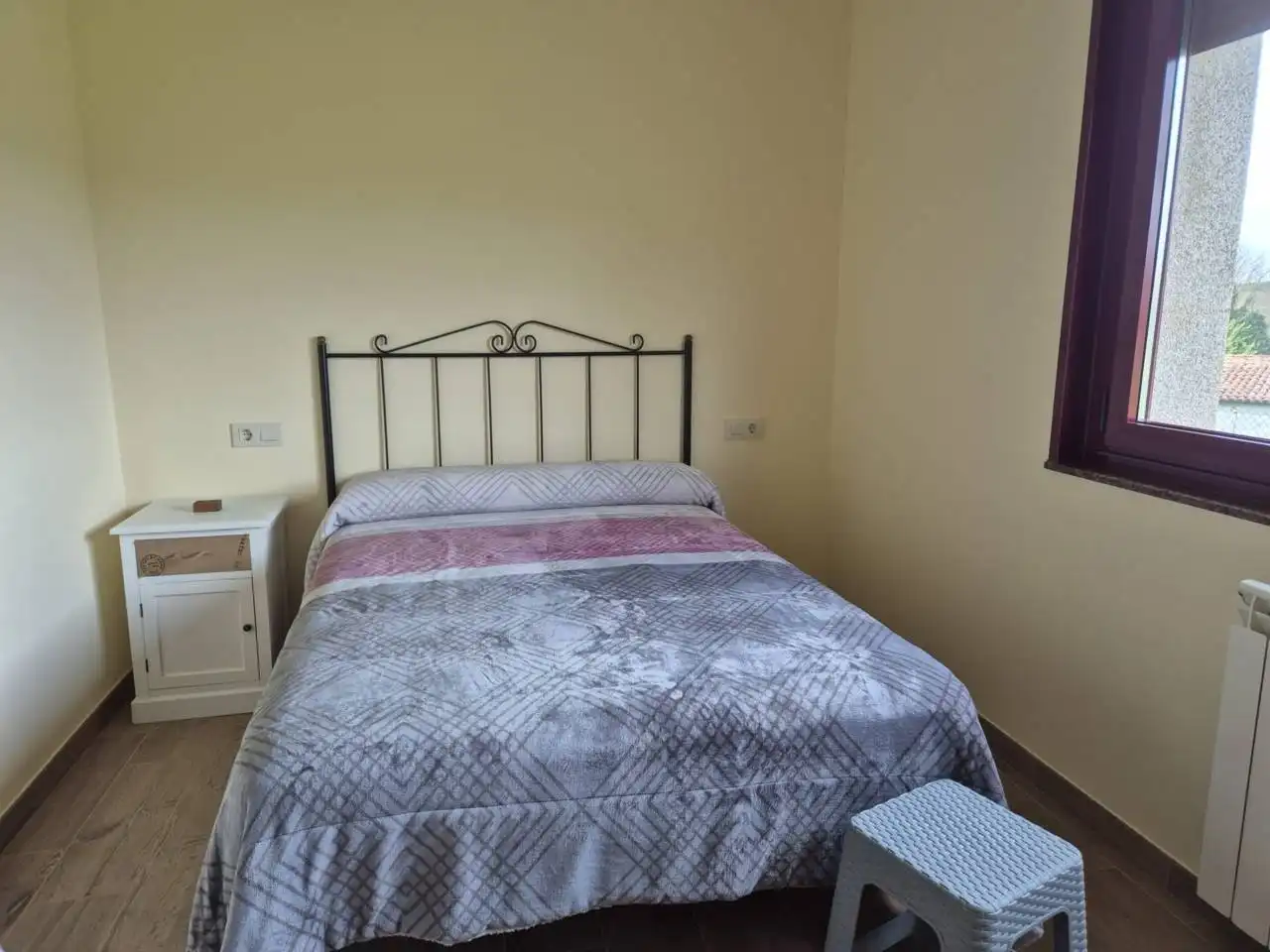 Habitación de Casa o chalet de alquiler en Vilasantar con Jardín privado