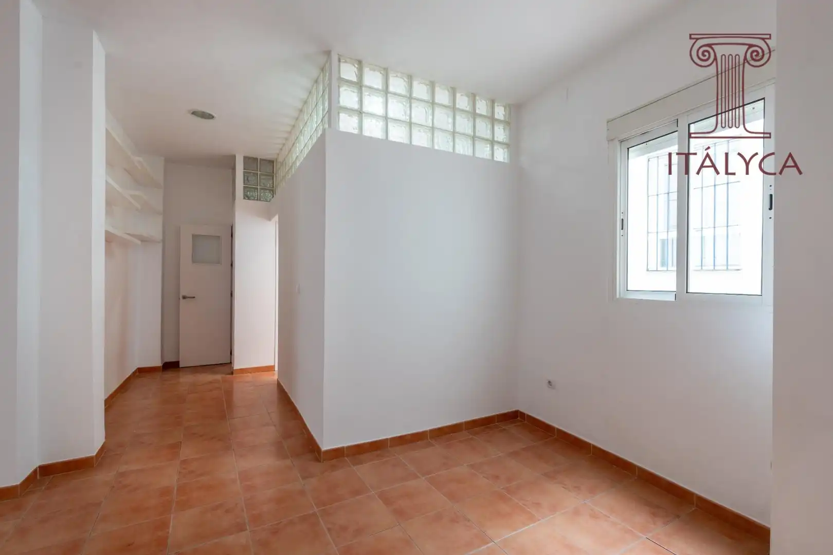 Wohnung zum Verkauf in Sevilla mit Klimaanlage und Heizung